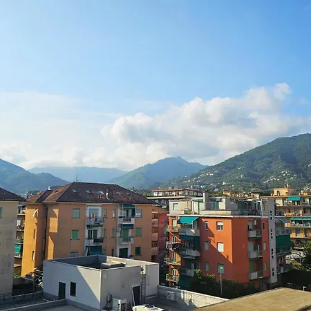 Al Ludomar, Cozy Flat And Free Park Apartamento Rapallo