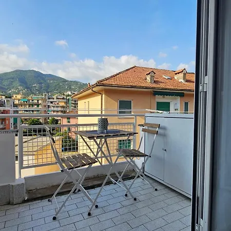 Al Ludomar, Cozy Flat And Free Park Apartamento *