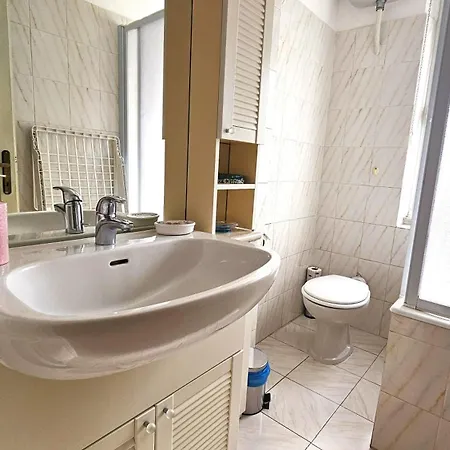 Al Ludomar, Cozy Flat And Free Park *