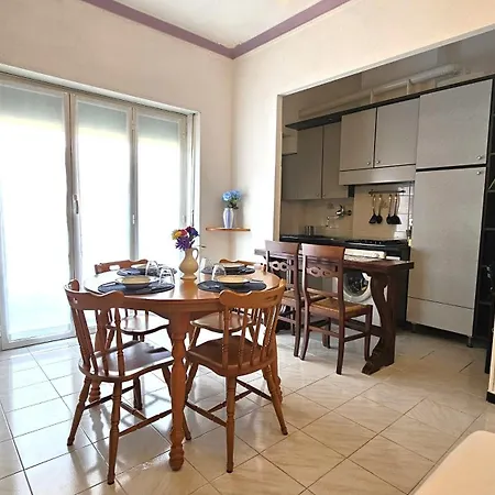 Al Ludomar, Cozy Flat And Free Park Apartamento Rapallo