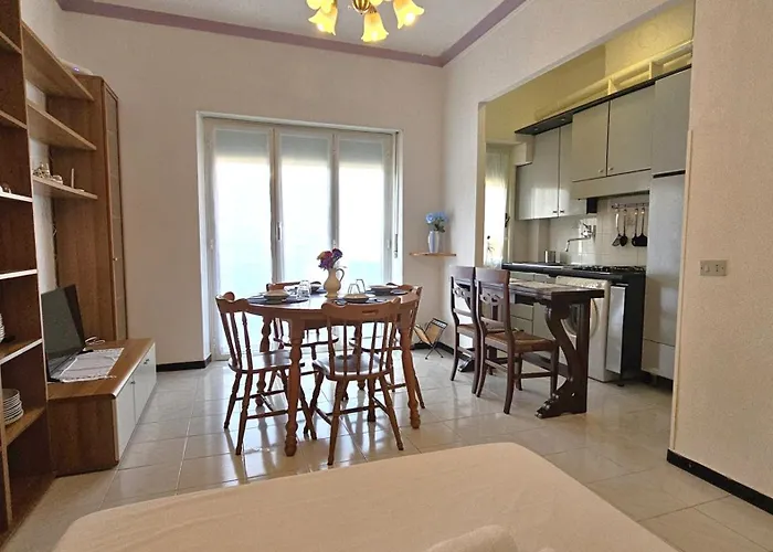 Al Ludomar, Cozy Flat And Free Park Apartmán *